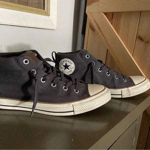 Converse Chuck Taylor Street Mid, Size 9.5 Men’s